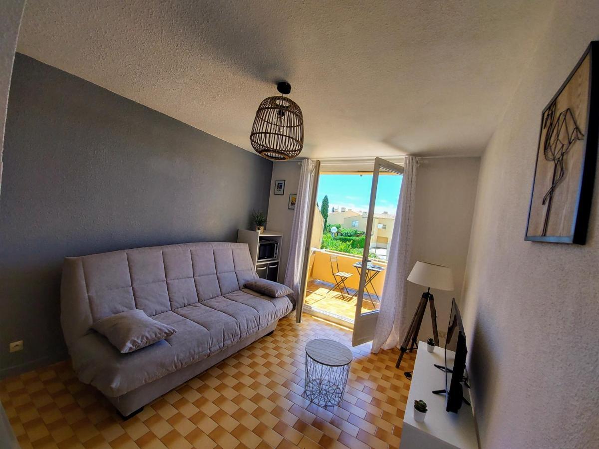 Coquet Studio Avec Belle Terrasse Apartment La Londe-les-Maures Exterior photo